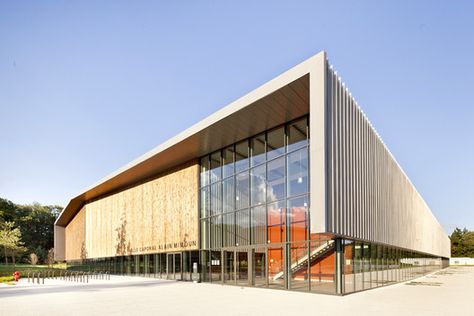 Campus of the National Sports Center of La Defense,© Arnaud Schelstraete Mass Study, Gymnasium Architecture, Factory Facade, Architecture Today, Factory Architecture, Design Club, Metal Facade, Warehouse Design, Modern Church