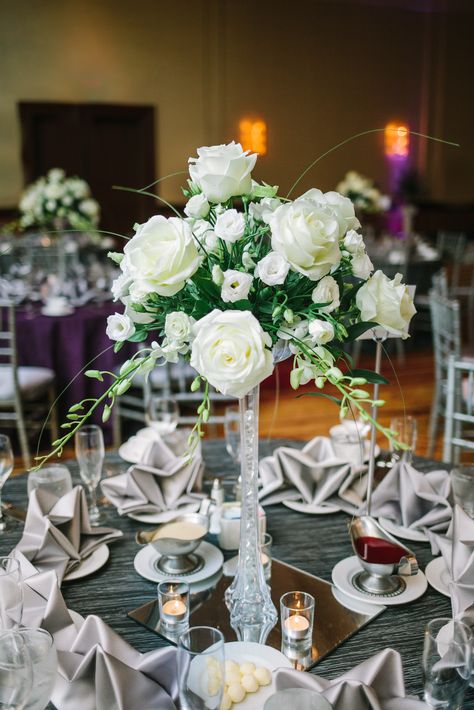 White Rose and Lisianthus Centerpiece Lisianthus Centerpiece, Lisianthus Wedding, Wedding Checklists, Wedding Table Decoration, Inspirational Photos, Venue Decor, Seating Plan, Wedding Checklist, Table Decoration