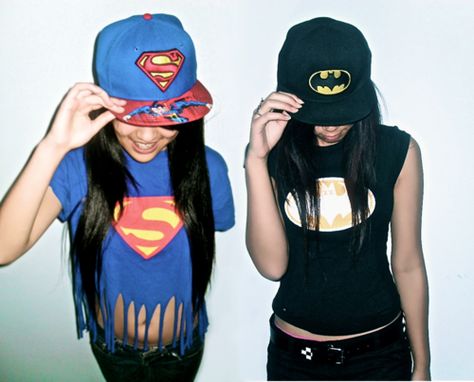 I need somebody to be my Superman or woman??hehe.LOVE THIS! Tumblr Girly Aesthetic 2013, 2010s Aesthetic, 2010s Nostalgia, 2013 Swag Era, Batman Shirt, Best Friend Outfits, Rawr Xd, Scene Kids, Scene Emo