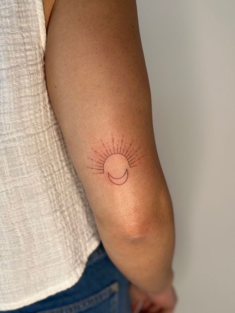 Sun Moon Heart Tattoo, Sun And Moon Fine Line, Moon Heart Tattoo, Moon Fine Line Tattoo, Fine Line Tattoo, Line Tattoo, Fine Line Tattoos, Line Tattoos, Sun And Moon