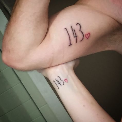 Tattoos For Him About Her, 143 Tattoo Ideas Fonts, Dainty Wedding Date Tattoo, Tattoo Ideas For Wedding Date, Anniversary Date Tattoo Ideas Couple, Matching Couple Tattoos Wedding Date, 143 Tattoo Ideas, Boyfriend Tattoo Ideas, Simple Couple Tattoos