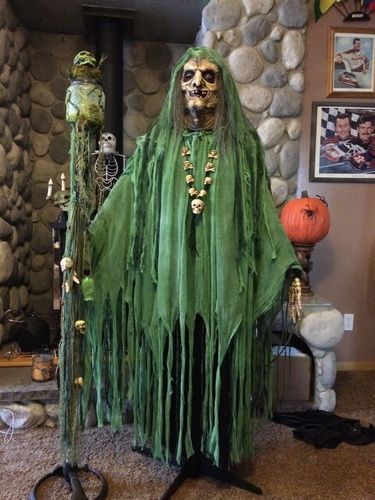 Voodoo Halloween Decorations Outdoor, Haunted Jungle Halloween, Swamp Monster Costume, Swamp Witch Costume, Voodoo Swamp, Witches Lair, Swamp Theme, Voodoo Halloween, Swamp Witch