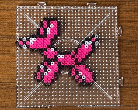 Pearly Beads Patterns, Perler Bead Balloon Dog, Balloon Dog Perler Beads, Pearled Bead Ideas Aesthetic, Perler Beads Pixel Art, Balloon Animal Perler Beads, Small Perler Bead Design, Peeler Bead Template, Creative Perler Bead Ideas