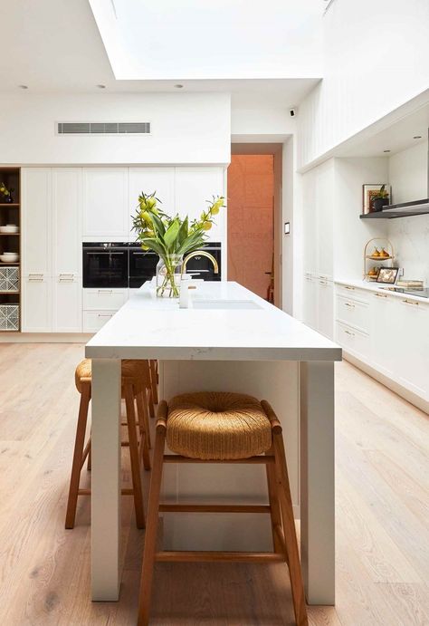 The Block has produced some top-notch kitchens in its time! Here we take a look back at The Block’s best-ever kitchens to see what this year’s contestants have to live up to. The Block Kitchen, The Block Australia, Best Kitchens, White Mosaic Tiles, Skylight Design, Contemporary Beach House, Timber Vanity, Timber Battens, The Grand Tour