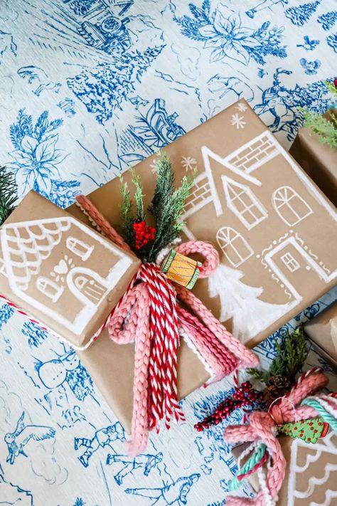 Gingerbread House Christmas Gift Wrap | Hometalk Christmas Present Wrap, Brown Paper Wrapping, Diy Wrapping Paper, Opening Presents, Gingerbread House Christmas, Gingerbread Gifts, Xmas Gift Wrap, Gift Wrapping Inspiration, Giving Gifts