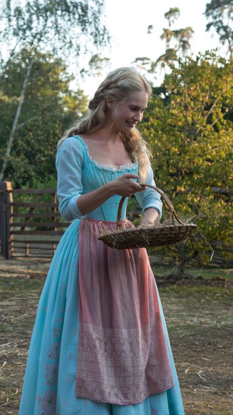 Cinderella (2015) Green Princess Dress, Cinderella Live Action, Cinderella Outfit, Cinderella Aesthetic, Cinderella Movie, Cinderella 2015, Green Princess, Cinderella Dresses, Lily James