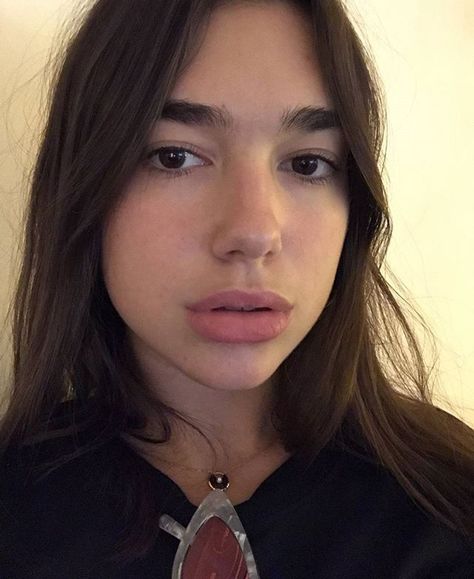 Dua Lipa No Makeup Selfie, Makeup Selfie, Nelly Furtado, Bare Face, No Makeup, Without Makeup, Dua Lipa, Christina Aguilera, Free Makeup