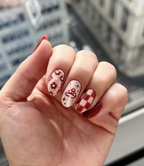 NAIL ART | using gels HONEY CRISP, BOUJEE BURBERRY, CAKE BATTER, BOOTS ON THE GROUND, SINNAMON DOLCE | follow @peppigel and @lcdoesnails on instagram! ♡ Cute, Neutral Nails, Mushroom Nails, Checker Nails, Brown Nails, Nail Art Inspo, DIY Nails, Gel Polish Manicure, Nails Fall Nail Inspo Pumpkin, Fall Color Manicure, Fall Nails For Thanksgiving, Autumn Mushroom Nails, Fall Diy Nails, Brown Mushroom Nails, Mushrooms Nail Art, Mushroom Fall Nails, Nails Mushroom Design