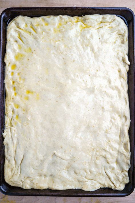 Sicilian Pizza Sicilian Pizza Dough Recipe, Sheet Pan Dessert, Sicilian Pizza Recipe, Sicilian Style Pizza, Pizza Sauces, American Pizza, Sicilian Style, Sicilian Pizza, Calzone Pizza