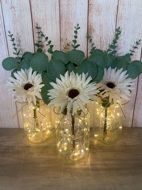 Simple Engagement Party Centerpieces, Engagement Centerpiece Ideas, Daisy Bridal Shower Ideas, Farmhouse Bridal Shower Ideas, Daisy Centerpiece Ideas, Gerba Daisy, Fairy Lights Wedding Centerpieces, Eucalyptus Wedding Table Decor, Eucalyptus Table Decor