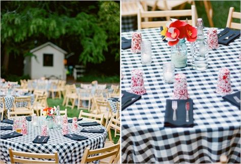 Bbq Setup, Bbq Cake, Checkered Table, Bbq Bar, Backyard Bbq Party, Hot Dog Bar, Sunflower Centerpieces, Gingham Tablecloth, Diy Napkins