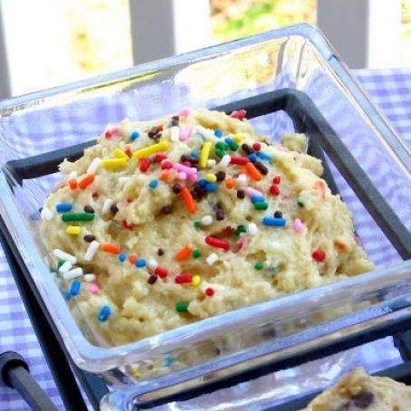 Cake Batter Cookie Dough, Eggless Sugar Cookies, Cake Batter Recipes, Cake Batter Dip, Eggless Cookie Dough, Cookie Dough To Eat, Cake Batter Cookies, Cookie Dough Dip, Batter Recipe