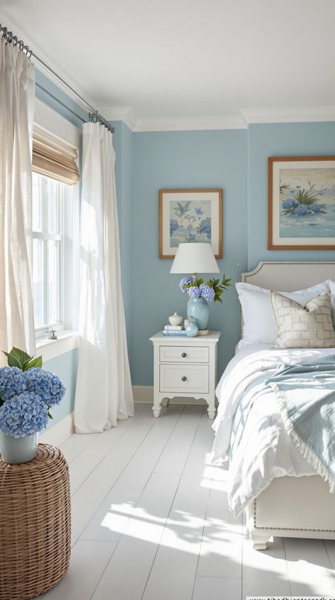 coastal bedroom decorating Floral Coastal Bedroom, Bedroom Ideas With Light Blue Walls, Blue Bedroom Ideas Girl, Blue And White Floral Bedroom, Pale Blue Bedroom Walls, Beachy Coastal Bedroom, Southern Coastal Bedroom, Teen Coastal Bedroom, Blue Walls Bedroom Ideas