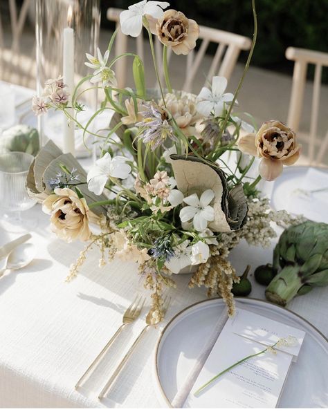 Wedding Color Schemes April, Beach Florals, Artichoke Wedding Decor, Round Table Flower Arrangements, Muted Flower Arrangements, Earth Tone Floral Arrangements, Sage And Blush Floral Arrangements, Neutral Tone Flower Arrangement, White Flower Taupe Wedding Tables