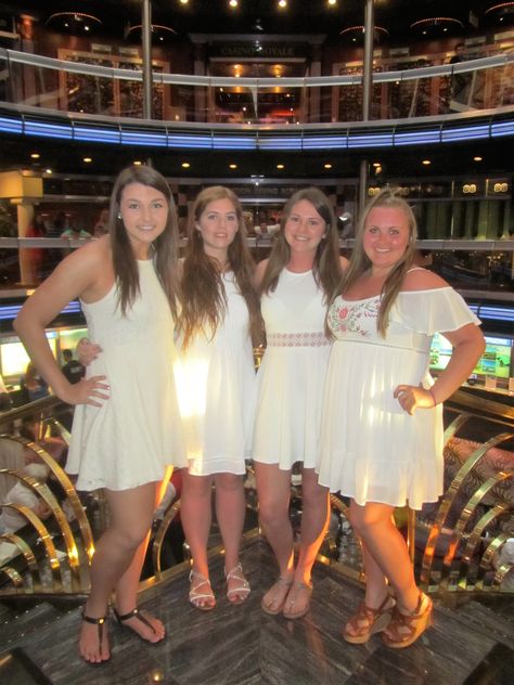 Fascination Carnival Cruise Ship - White night Night Cruise Outfits, Cruise Theme Parties, Party Dress Night Club, Cruise Formal Night, Hairstyles Videos Tutorials, Party Dress Codes, Party Dress Inspiration, White Party Outfit, Party Dress Ideas