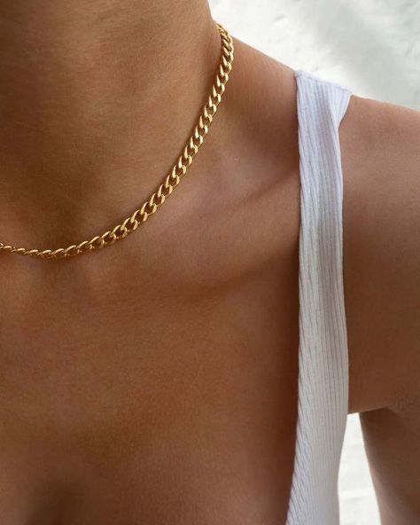 Good Chain Necklace Women, Woman Chains Necklace, Women’s Chain Necklace, Woman Gold Chain, Women’s Chain, Women Chain Necklace, Women’s Gold Chain Necklace, Good Chains Women, Womens Chain Necklace