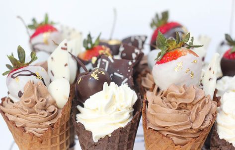 February Cake, Regular Cake Recipe, Cake Cones, Unique Birthday Cake, Chocolate Alternatives, Waffle Cone Recipe, Canadian English, Cone Dessert, Ice Cream Waffle Cone