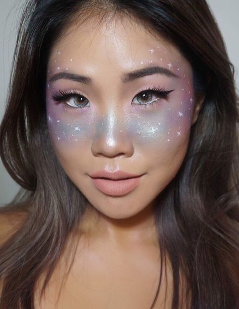 Galactic Makeup Looks, Space Makeup Looks Easy, Simple Space Makeup, Intergalactic Makeup, Galaxy Halloween Costume, Outer Space Makeup, Space Theme Makeup, Universe Makeup, Galaxy Face Painting