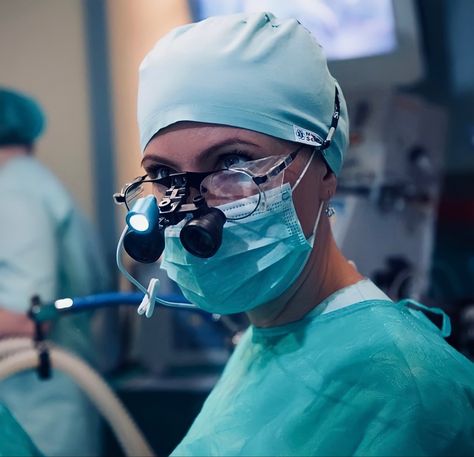 Brain Surgeon Aesthetic, Cardiac Surgeon Aesthetic, Female Surgeon Aesthetic, Neurosurgery Aesthetic, Neurosurgeon Aesthetic, Female Surgeon, Brain Surgeon, Medical Photography, Medical Pictures