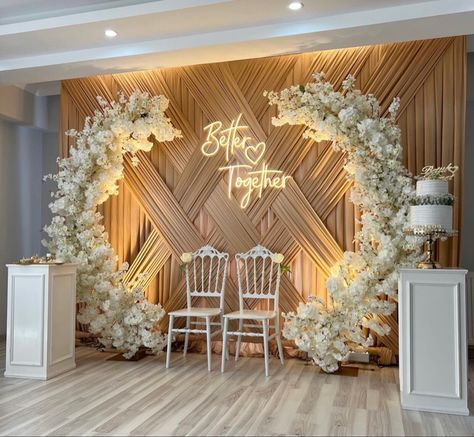 Nikkah Table Setup, Roka Backdrop Ideas, Nikka Decor, Engagement Decorations At Home, Wedding Hills, Roka Decor, Engagement Party Photo Ideas, Engagement Stage Decoration, Mehendi Decor Ideas