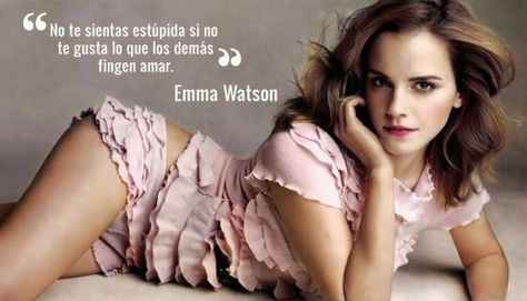 Emma Watson Body, Emma Watson Belle, Emma Watson Pics, Emma Watson Style, Jolie Photo, Woman Crush, Emma Watson, Hottest Celebrities, Hermione