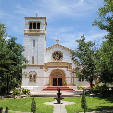 Abbey bell tower at Saint Leo University in Florida. Bell Tower, Grad Pics, Grad Photos, Colleges And Universities, School Spirit, The Church, Dorm Rooms, Dorm Room, Beautiful Places