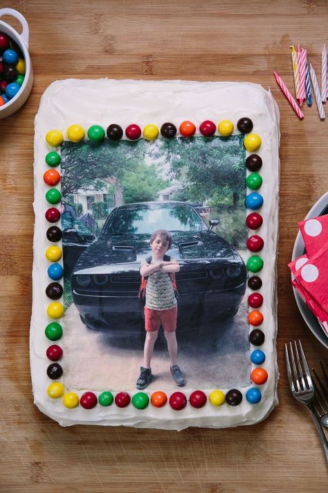 How to Make a Photo Cake Photo Birthday Cake, Edible Picture Cake, Edible Photo Cake, Photo Cakes, 9th Birthday Party, Make Birthday Cake, Cake Cup, Birthday Cake With Photo, Dirt Cake