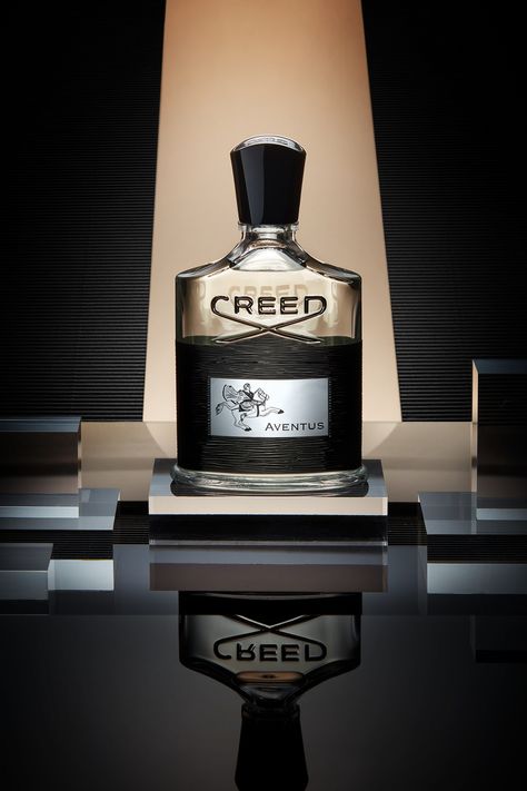 Creed Perfume, Creed Aventus, Best Fragrance For Men, Perfume Photography, Perfume Scents, Best Fragrances, Luxury Perfume, Best Perfume, Fragrance Design