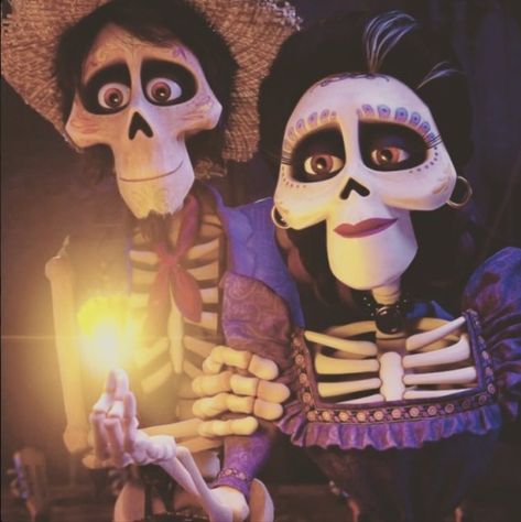 Hector and Imelda with the magical blessing from Coco Coco Movie Poster, Disneyland Halloween Costumes, Hector X Imelda, Coco Scenes, Hector And Imelda, Coco Film, Coco Animated Movie, Coco Imelda And Hector, Coco 2017