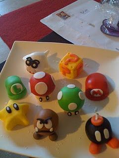 Fondant characters Fondant Mario Characters, Fondant Super Mario, Clay Mario Characters, Fondant Mario, Nintendo Crafts, Mario Bros Characters, Fondant Characters, Mario Birthday Cake, Mario Bros Cake