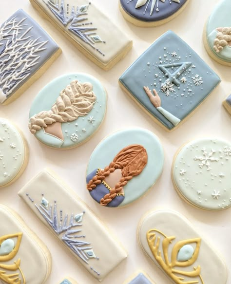 Frozen Fondant Cookies, Frozen Birthday Party Cookies, Once Upon A Time Cookies, Frozen Royal Icing Cookies, Frozen Cookies Decorated, Disney Cookies Decorated, Disney Frozen Cookies, Frozen Theme Cookies, Frozen Birthday Cookies