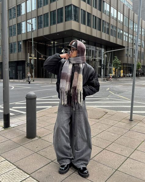 Scarf Season, wrap yourselves up 🧣✨ #highstreetvision Scarf Street Style, Scarf Outfit Winter, Lazy Fits, Streetwear Ideas, Nyc Fits, Casual Street Wear, Fits Ideas, Streetwear Fits, Aesthetic Streetwear