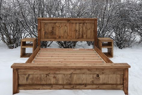 Diy Bed Frame King, Queen Farmhouse Bed, Farmhouse King Bed, King Farmhouse Bed, Wooden Bed Frame Diy, Homemade Bed Frame, Build Bed Frame, King Size Bed Frame Diy, Diy King Bed Frame