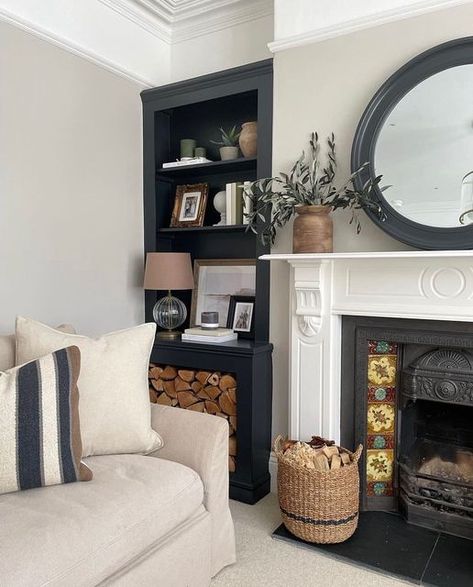 Front Living Room Ideas, Living Room Victorian, Alcove Ideas Living Room, Navy Living Rooms, Cream Living Rooms, Snug Room, New House Living Room, Victorian Living Room, Christmas Homescreen