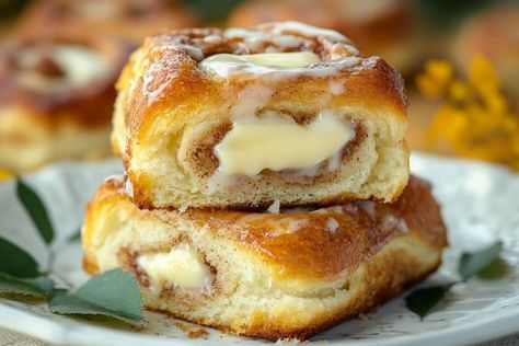 This King’s Hawaiian cheesecake danish recipe combines sweet rolls, cream cheese filling, and cinnamon for a quick, delicious dessert or breakfast treat. Ready in just 22 minutes! King Hawaiian Rolls Recipe Desserts, Hawaiian Sweet Rolls Cinnamon Rolls, Stuffed Cinnamon Hawaiian Rolls, Hawaiian Roll Danish, Hawaiian Cinnamon Rolls Recipe, Cream Cheese Hawaiian Rolls, Hawaiian Cheesecake Danish, Cream Cheese Rolls Recipe, Cinn Rolls