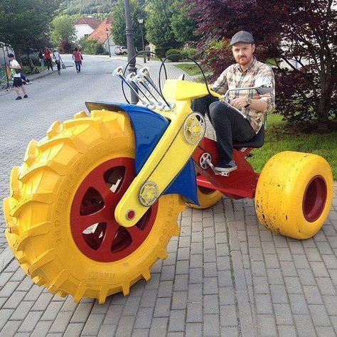 The guy who decided you’re never to big for Big Wheels. | 16 People Who Are Nailing This Whole "Adult" Thing Gadget Tecnologici, Big Boy Toys, Big Wheel, Bike Gear, Concept Car, Monster Truck, Really Funny Pictures, Tricycle, Toys For Boys