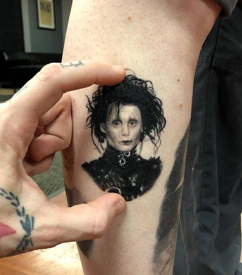 Edward Scissor Hands Tattoo, Edward Scissorhands Tattoo, Heartagram Tattoo, Portrait Tattoo Sleeve, Edward Scissor, Scissor Hands, Tim Burton Tattoo, Hands Tattoo, Scissors Hand