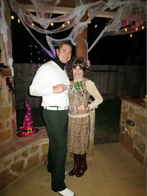 Cousin Eddie & Catherine from National Lampoons Christmas Vacation. DIY Halloween Costume Ideas. National Lampoons Christmas Vacation Diy, Christmas Vacation Party Ideas, Griswold Family Christmas Party, Christmas Vacation Costumes, Griswold Christmas Party, Christmas Costumes Diy, Christmas Costumes Women, Hosting A Christmas Party, Christmas Vacation Party