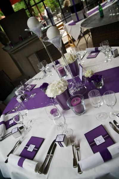 Wedding Table Settings Purple, Wedding Table Settings Blue, Purple Table Decorations, Wedding Table Decorations Purple, Purple Wedding Tables, Wedding Table Setup, Purple And Silver Wedding, Purple Table, Purple Wedding Theme