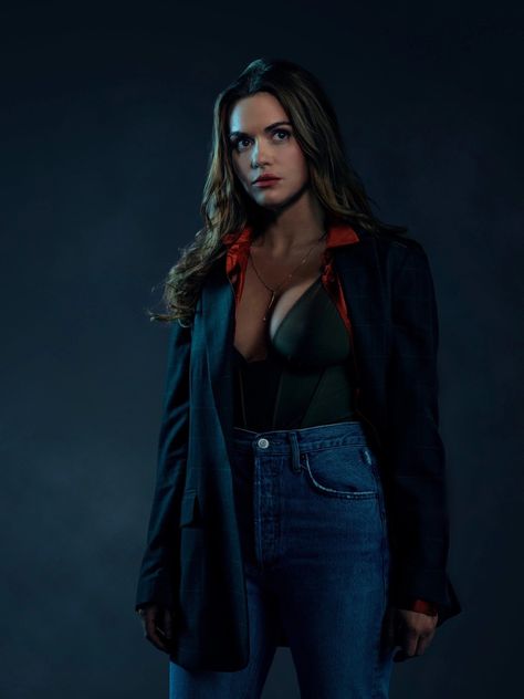 Martin Movie, Lydia Teen Wolf, Redhead Queen, Lydia Martin Outfits, Teen Wolf Movie, Paramount Movies, Women In Movies, Wolf Movie, Dylan Sprayberry