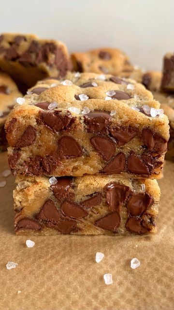 Fit Waffle, Resepi Biskut, Cookie Dough Bars, Berbuka Puasa, Tasty Baking, Baked Dessert Recipes, Fun Baking Recipes, Chocolate Chip Cookie Dough, Food Videos Desserts