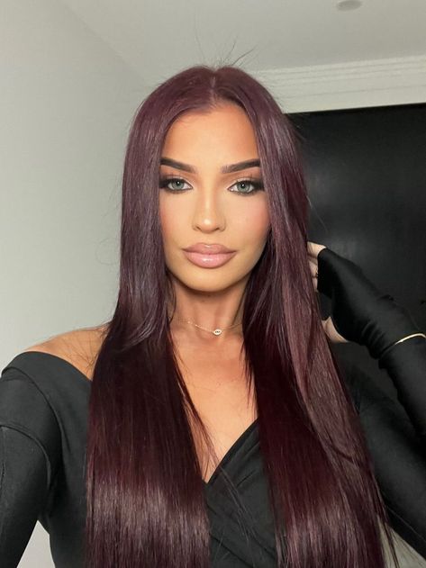 Burgundy Hair With Green Eyes, Purple Auburn Hair, Deep Red Hair Color Burgundy Wine, Deep Mahogany Hair Color, Deep Cherry Red Hair Burgundy, Dark Red Auburn Hair, Dark Cherry Red Hair Burgundy, Burgundy Hair Plum, Dark Purple Red Hair