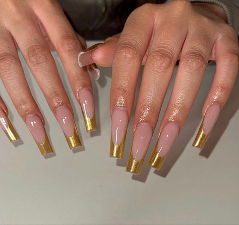 Gold Tip Nails, Gold French Tip, Gold Acrylic Nails, Golden Nails, Gold Nail, French Acrylic Nails, Nail Swag, Square Acrylic Nails, Fire Nails