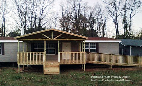 A Gable-Roof mobile home porch with a really nice design for an accessible wheel chair ramp by Ready Decks for Front Porch Ideas. Porch With Ramp, Wheel Chair Ramp, Mobile Home Porches, Mobile Home Deck, Manufactured Home Porch, Mobile Home Ideas, Rv Home, Mobile Home Remodel, Building A Porch