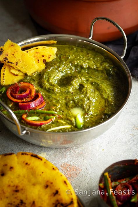 Saag Recipe Saag Curry Recipe, Chicken Saag Recipe, Makki Di Roti, Chicken Saag, Paneer Curry Recipes, Asian Bowl, Saag Recipe, Unusual Recipes, Paneer Makhani