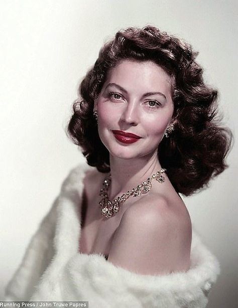 Ava Gardner Eva Gardner, Ava Gardner Photos, Ava Gardener, Night Of The Iguana, Mickey Rooney, Elisabeth Shue, Jenifer Aniston, She's A Lady, Hollywood Couples