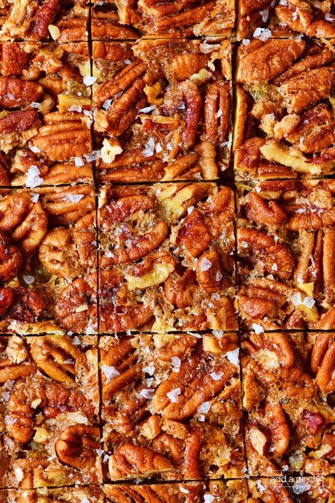 These are the best Pecan Pie Bars. This easy dessert recipe features a shortbread crust topped with a sweet pecan pie filling. These bars are perfect for Thanksgiving and Christmas and throughout the year. Best Pecan Pie Bars, Recipes For Turkey, Pecan Bars Recipe, Pecan Pie Bar, Pecan Pie Bars Easy, Pecan Pie Bars Recipe, Pie Bars Recipe, Easy Bar Recipes, Southern Pecan Pie