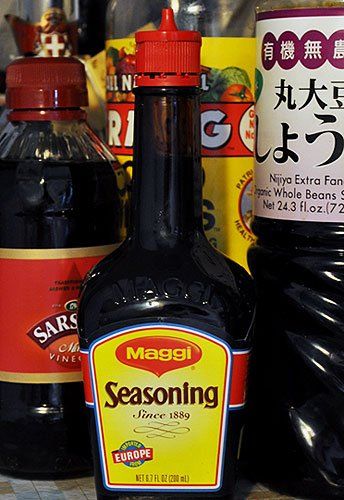 Maggi Seasoning, Maggi Sauce, Vietnamese Dishes, Beef Soup Recipes, Waffle Cookies, Lunch Appetizers, Rice Ingredients, Food History, Beef Soup