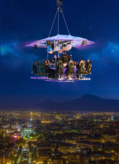 Sky Restaurant, Crazy Roller Coaster, Night Life Aesthetic, Dinner In The Sky, Amusement Park Rides, Roller Coasters, Roller Coaster Ride, Jetski, Life Aesthetic