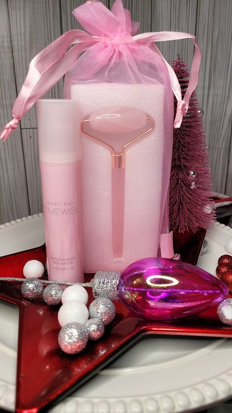 Mary Kay Holiday Gift Ideas, Mary Kay Christmas Gift Ideas, Mary Kay Gift Sets, Holiday Packaging Ideas, Mary Kay Christmas, Vendor Ideas, Mary Kay Holiday, Mary Kay Gifts, Pamper Days